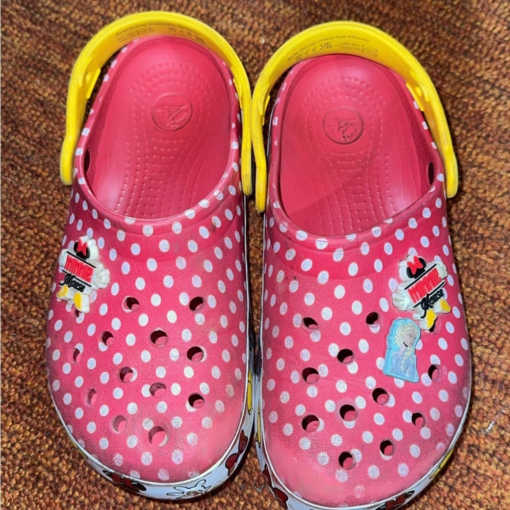 Minnie Mouse Crocs - J3